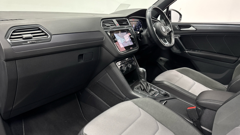 Volkswagen Tiguan 2.0 TDi 150 R-Line 5dr DSG Diesel Estate